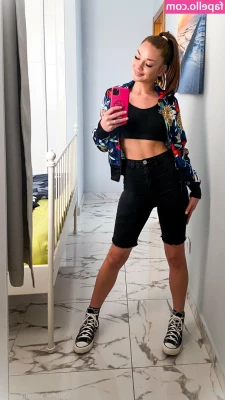 nicidee - New video being sent out soon to my current VIP fans!   Ever wonder