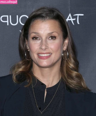 Bridget Moynahan [ bridget-moynahan ] - Made it through half the week  Gonna go celebrate by getting The Mr