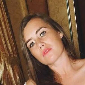 Holly Kiss