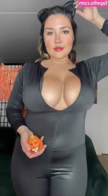 Isa Honey [ isa-honey ] - My hot ass session back at the gym for me horny