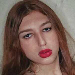 Hannah Einbinder