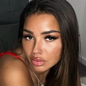 Taylor Sands