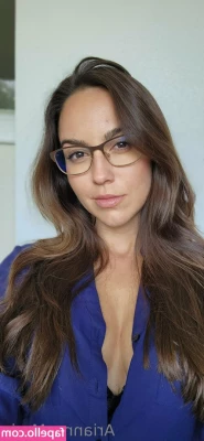 amarie301 - Oops, my clothes fell off ! Swipe to see all 7 pics 😉
