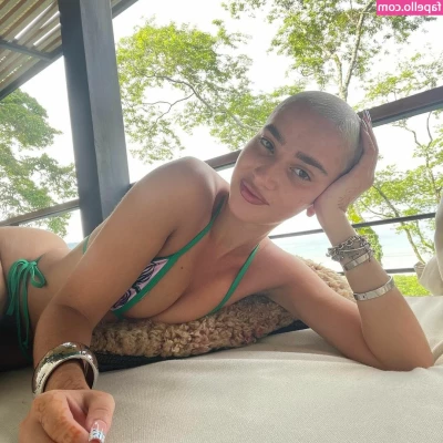 Daisy Delancey [ daisy-delancey ] - (360): fucking my slutty little pussy for you ! So much dirty talk.