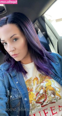 hotwife_brookeblaze [ hotwife-brookeblaze ] - Daddy fuck me