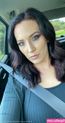 hotwife_brookeblaze [ hotwife-brookeblaze ] - morning  just got back from gym