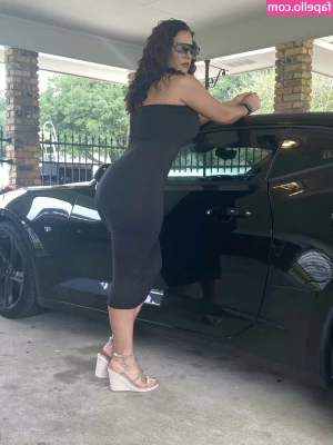 hotwife_brookeblaze [ hotwife-brookeblaze ] - Like this pic to get a surprice pic in your messages