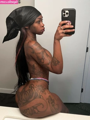 Skoobi3 - you like my red    More to cum