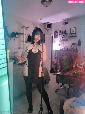 foreverwandering - Good morning from your goddess ✨