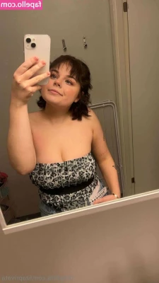 izaprivata - She only came over for the dick