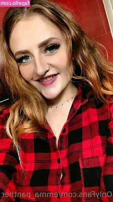 emma_panther [ emma-panther ] - Waited all day for some hard cock  Felt his cock pulsate before he