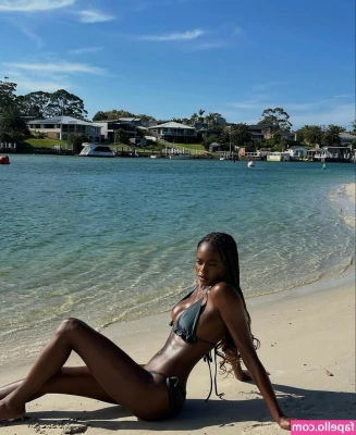 Kiara Pike [ kiara-pike ] - a friendly reminder that my pussy is beautiful   don t you agree