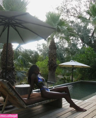 Kiara Pike [ kiara-pike ] - ❄️ A bit chilly on this Friday morning….still time for a Pool