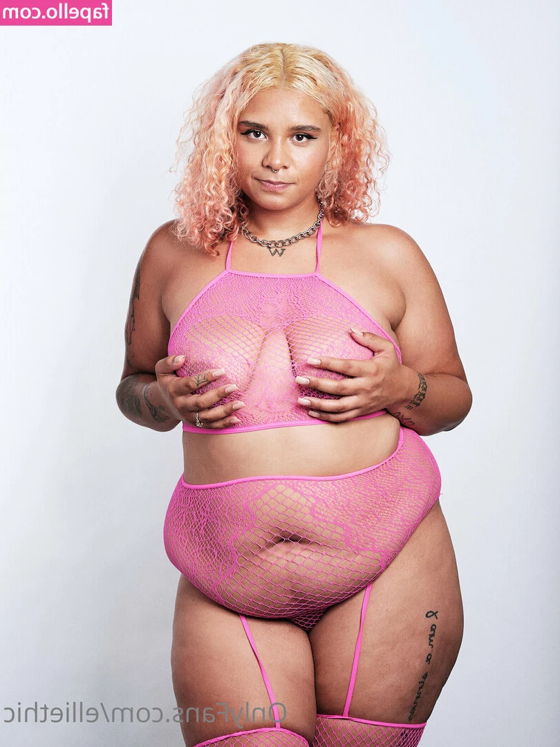  [ elliethic ] - I love masterbating on cam  Check out my Chaturbate sometime