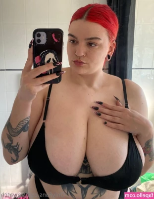 Zoe O'Neill [ zoe-o-neill ] - Open my legs and taste me