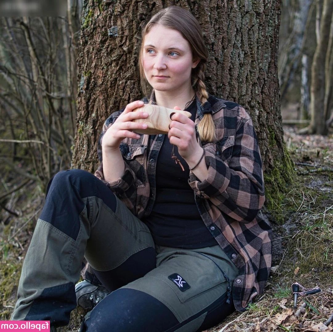 Outdoor Anca [ outdoor-anca ] - I’m in love with this photo.