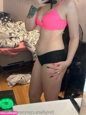 sexymilano - Strip it down