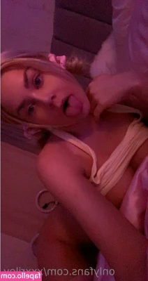 Riley Steele [ riley-steele ] - I made a ONE HOUR long sex tape with one of the HOTTEST girls you
