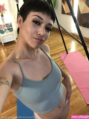 brooklyngrayxxx - I've decided to start alternating my morning runs and swims in the