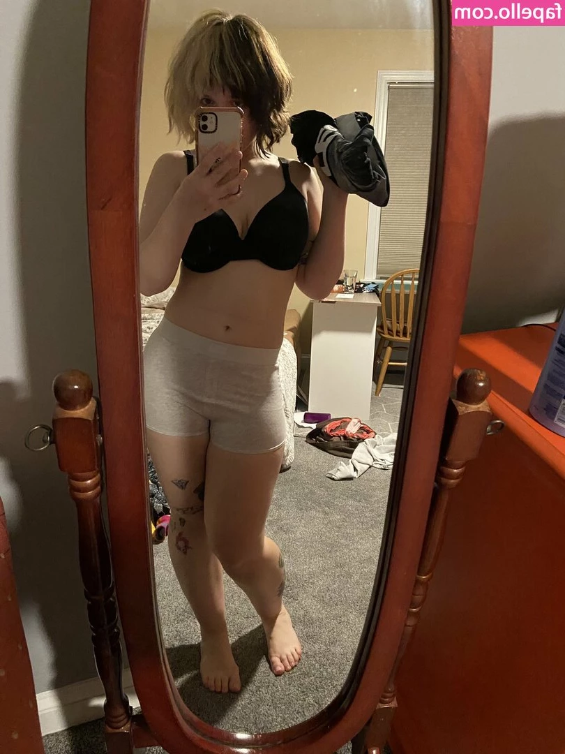 Meganxhickson - Bathtime is the best time  message me for more