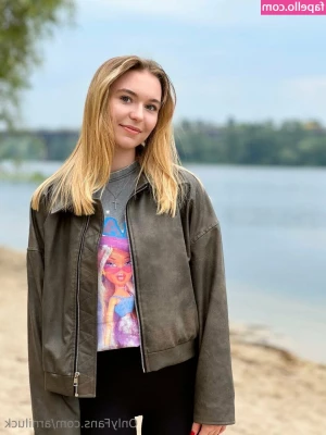 arniluck - New girl on the block  Cannot wait to get to know you   DM me or