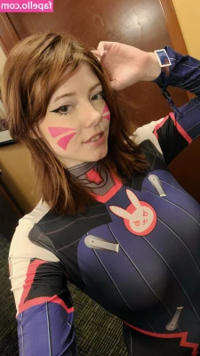  [ rylie-rowan ] - titties