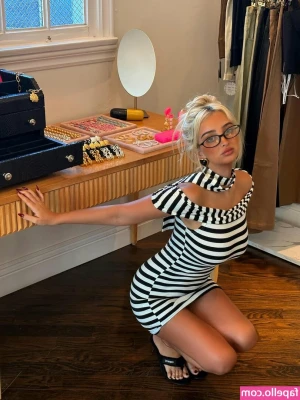 Emma Pillemer [ emma-pillemer ] - Pond me like this and fuck my tight asshole until I moan so loud for