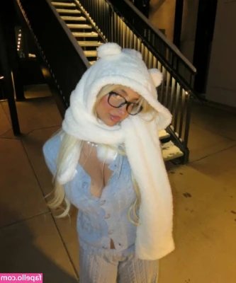 Emma Pillemer [ emma-pillemer ] - Late night conversations are always so hot… 🥵 📥