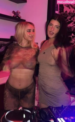 Emma Pillemer [ emma-pillemer ] - Wiggle butt