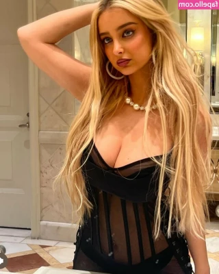 Emma Pillemer [ emma-pillemer ] - It’s friday guysss🥰 have a good weekend! Sorry I was not feeling