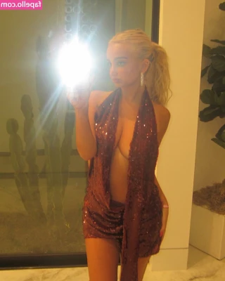 Emma Pillemer [ emma-pillemer ] - High heels  Dirty thoughts  And nothing underneath
