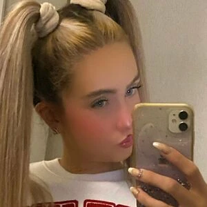 Mia_Candy_Girl