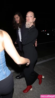 [ tove-lo ] - Shower w me in miami