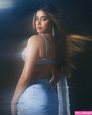 Janhvi Kapoor [ janhvi-kapoor ] - WEEKEND-VIBES