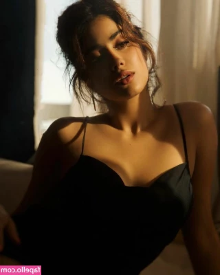 Janhvi Kapoor [ janhvi-kapoor ] - Who wants to take a ride