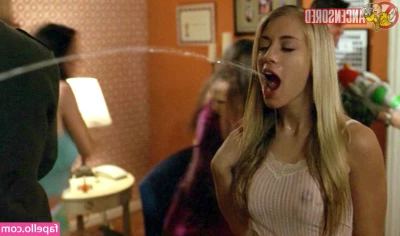 Jennifer Holland [ jennifer-holland ] - Peachy  amp  beachy   Tips get video preview what it would be from