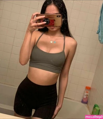 tiffanyxhoang - NEW MOVIE  Glory HoleNOW SHOWING IN YOUR DMS