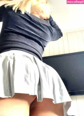 Ida Markert [ ida-markert ] - This thick thighs need a big strong man