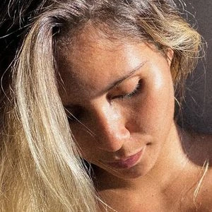 Julia Bhering