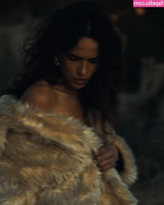 Adria Arjona [ adria-arjona ] - Nuevo video cariño🔥🔥 solo pidemelo!!