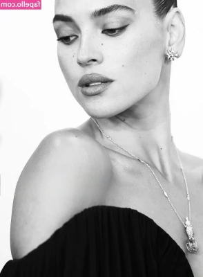 Adria Arjona [ adria-arjona ] - Boobs and lines boobs and lines  Got a dnd session tonight but if I'm