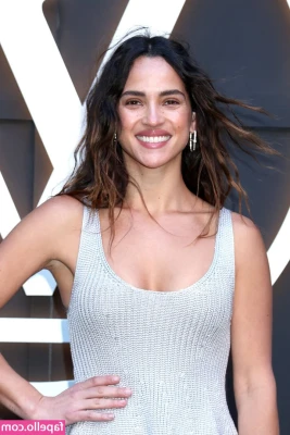 Adria Arjona [ adria-arjona ] - Send me a pic of your cock for a rate 😵‍💫😘