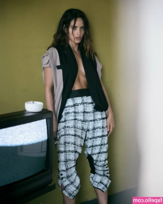  [ adria-arjona ] - Little photoshoot:)