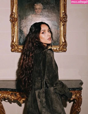 Adria Arjona [ adria-arjona ] - It’s like one of the hottest days today. I can’t deal