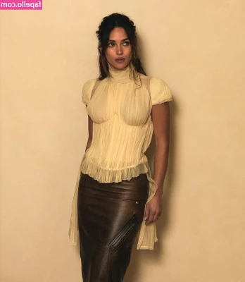  [ adria-arjona ] - Such a fun month... what should I dress up as this year?