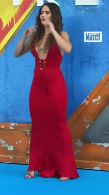 Adria Arjona [ adria-arjona ] - i luv how sexy dresses make me feel <3 esp w no panties!!  i hope