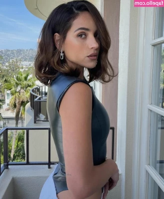  [ adria-arjona ] - Please fuck me like this