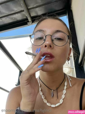 leamoore - Anal and double penetration ❤️  I’m so tight I needed lots of