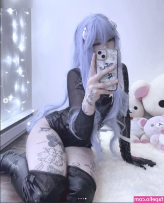 Laurinchhhe - Feet and legs to keep you wanting! 😜