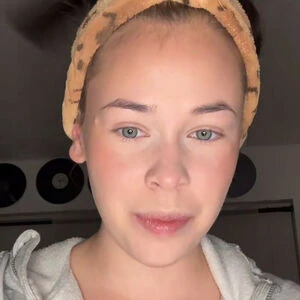 Ava.Bolding